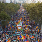 На акцію на підтримку усуненоного уряду вийшли півмільйона каталонців